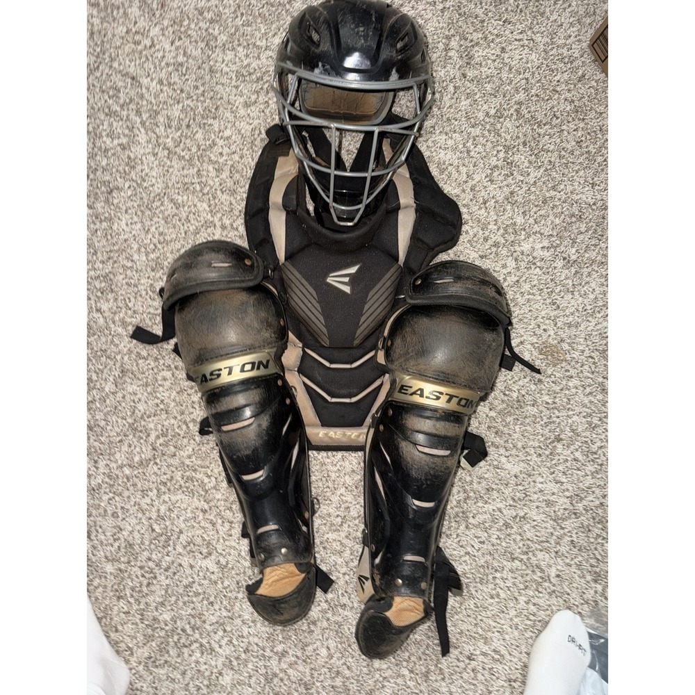 Easton Gametime Elite Youth Catcher Set Black With Bag